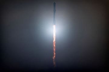 スターシップ帰還に初成功　スペースX宇宙船試験