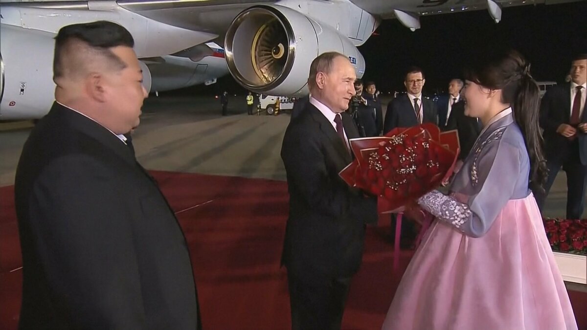 プーチン大統領 24年ぶりに北朝鮮訪問　金正恩総書記が空港で出迎え　協力拡大盛り込んだ条約署名の見通し