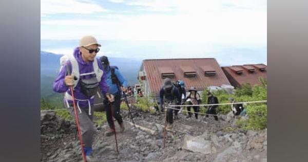 富士山、静岡県側も山開き　3ルート、事前登録で入山管理