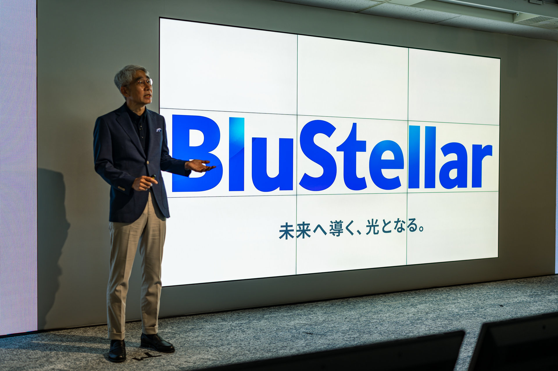 NEC、社員2万人に顔認証の「デジタル社員証」導入 どんな変化が？ (ITmedia ビジネスオンライン)