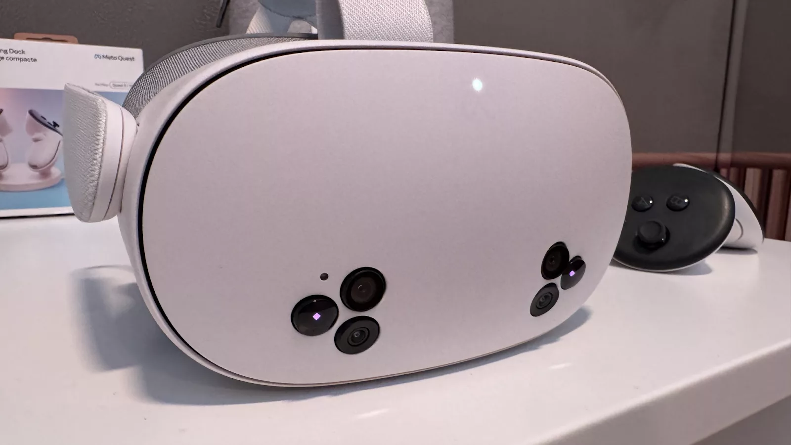 米メタが約16万円のヘッドセット「Meta Quest Pro」の販売を終了、売上 