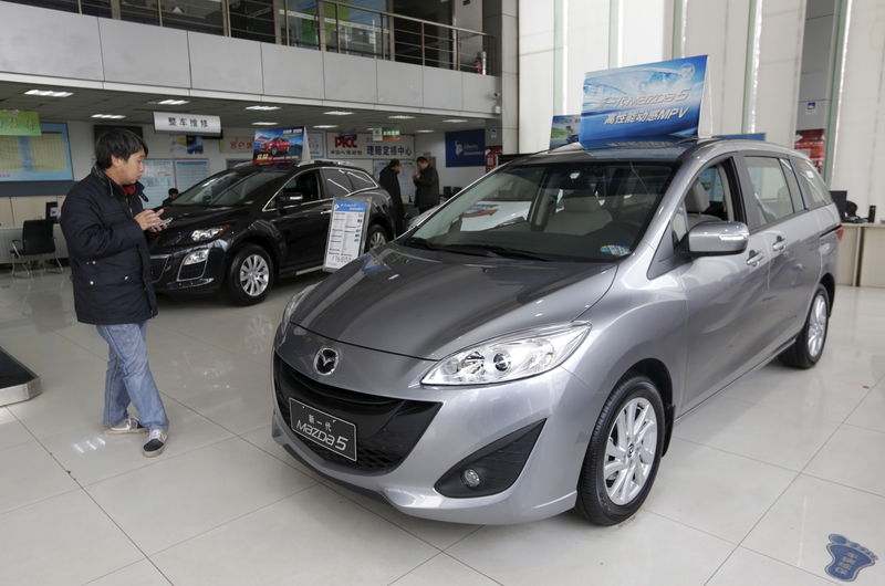 アングル 中国 一人っ子 廃止 自動車メーカーはミニバンに商機