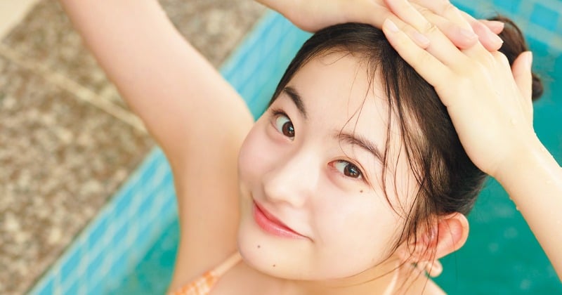 ミスマガ『審査員特別賞』古田彩仁、制服＆ビキニで『ヤンマガ』グラビアに登場 (ORICON NEWS)