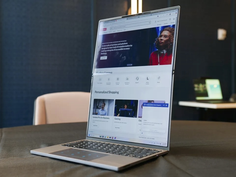 折りたたみスマホ」ならぬ「折りたたみノートPC」登場 一体誰向けな