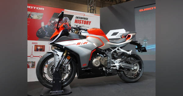 中国製400cc・4気筒が「第3の選択肢」に？ カワサキZX4RとホンダCB400