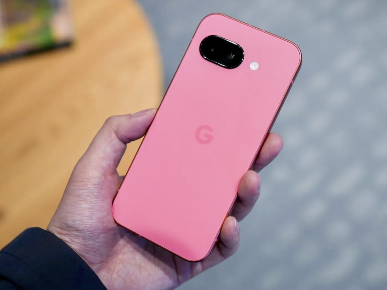 Pixel 9a」は充電200サイクル以降、最大電圧を段階的に制限します