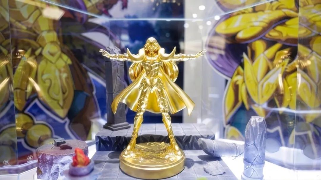 1800万円の聖闘士星矢、即完売──中国ジュエリーブランドが仕掛ける