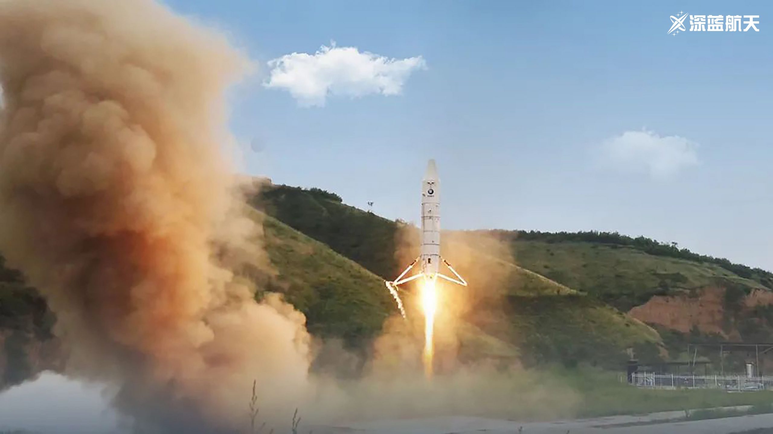 次のスペースX”狙う 中国発「再使用ロケット」25年内打ち上げへ