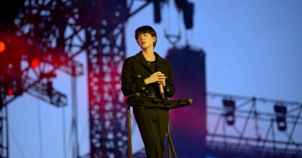 BTS・JIN、「Rope It」「I'll Be There」の歌唱予告公開 4DXでは野外