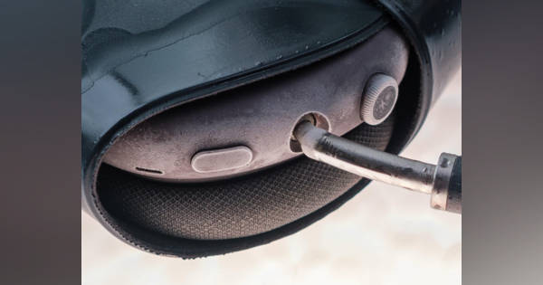 故障した「AirPods Max」が冷凍庫で復活するって本当？ 試してみた結果