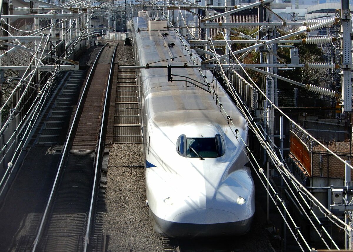 東海道新幹線の新富士－静岡駅間で一時運転を見合わせ 架線に飛来物が 