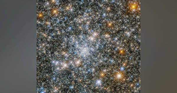 無数の星々が輝く宇宙の宝箱 ハッブル宇宙望遠鏡が観測した球状星団