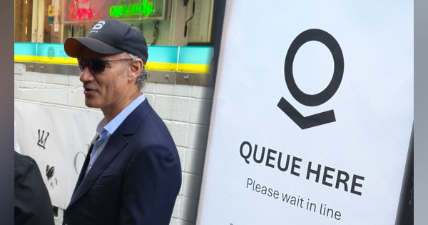 約1.2万円の帽子に渋谷で長蛇の列、CEOも登場。AI企業パランティアが