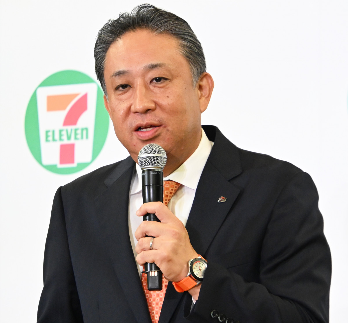 セブン-イレブン阿久津社長、スムージー半額騒動を謝罪 次回につなげる