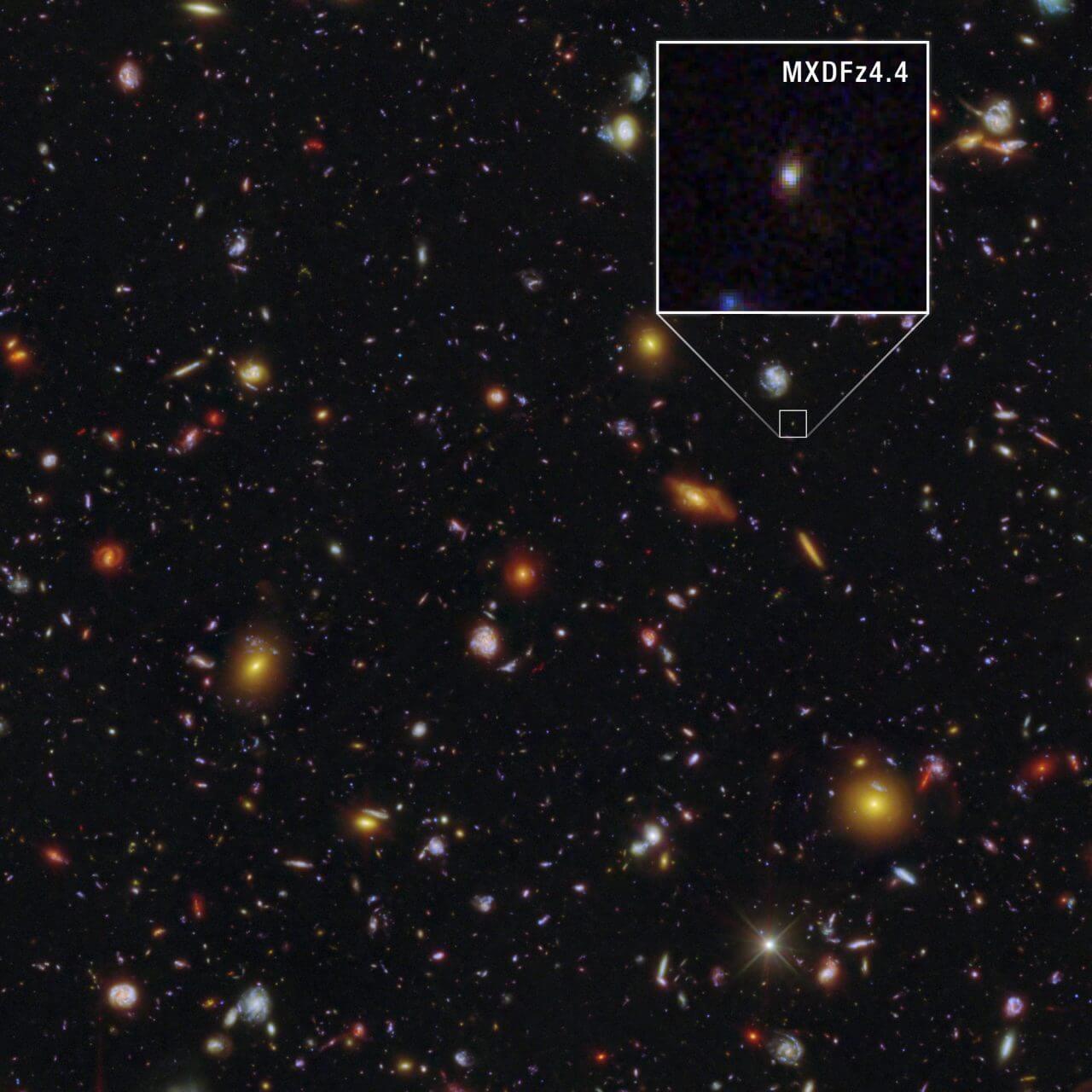 初期宇宙の“霧”を晴らした紫外線 ハッブルが観測した約124億年前の銀河