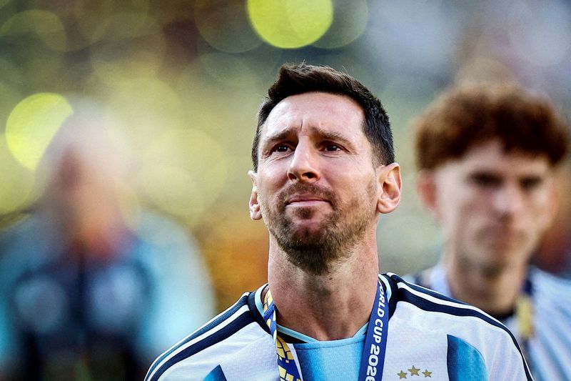 サッカー＝-メッシ、アルゼンチン代表を引退 「辛いがその時が来た」