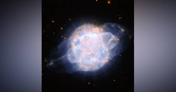 恒星の生涯最後に咲いた花 ハッブル宇宙望遠鏡が観測した惑星状星雲