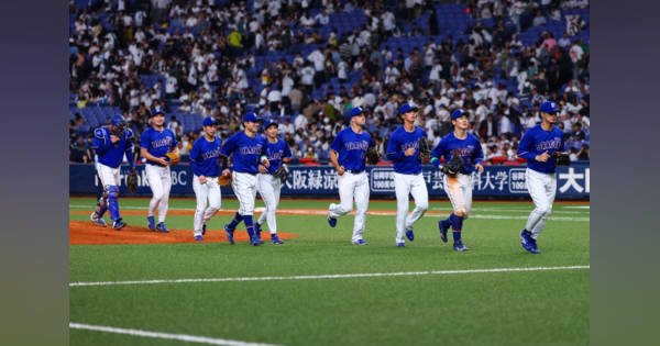 神宮球場で“粋な対応”…中日ファンも感謝 夜空でマスコット共演「なんか