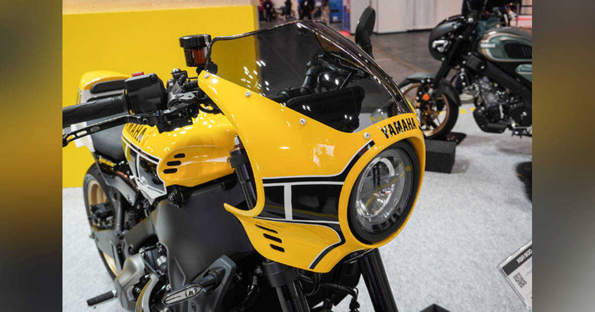 美品　希少　2016〜　XSR900 ワイズギア　　　オーセンティック外装 ヤマハ『XSR900』を「USインターカラー」に変身！ ワイズギア、外装