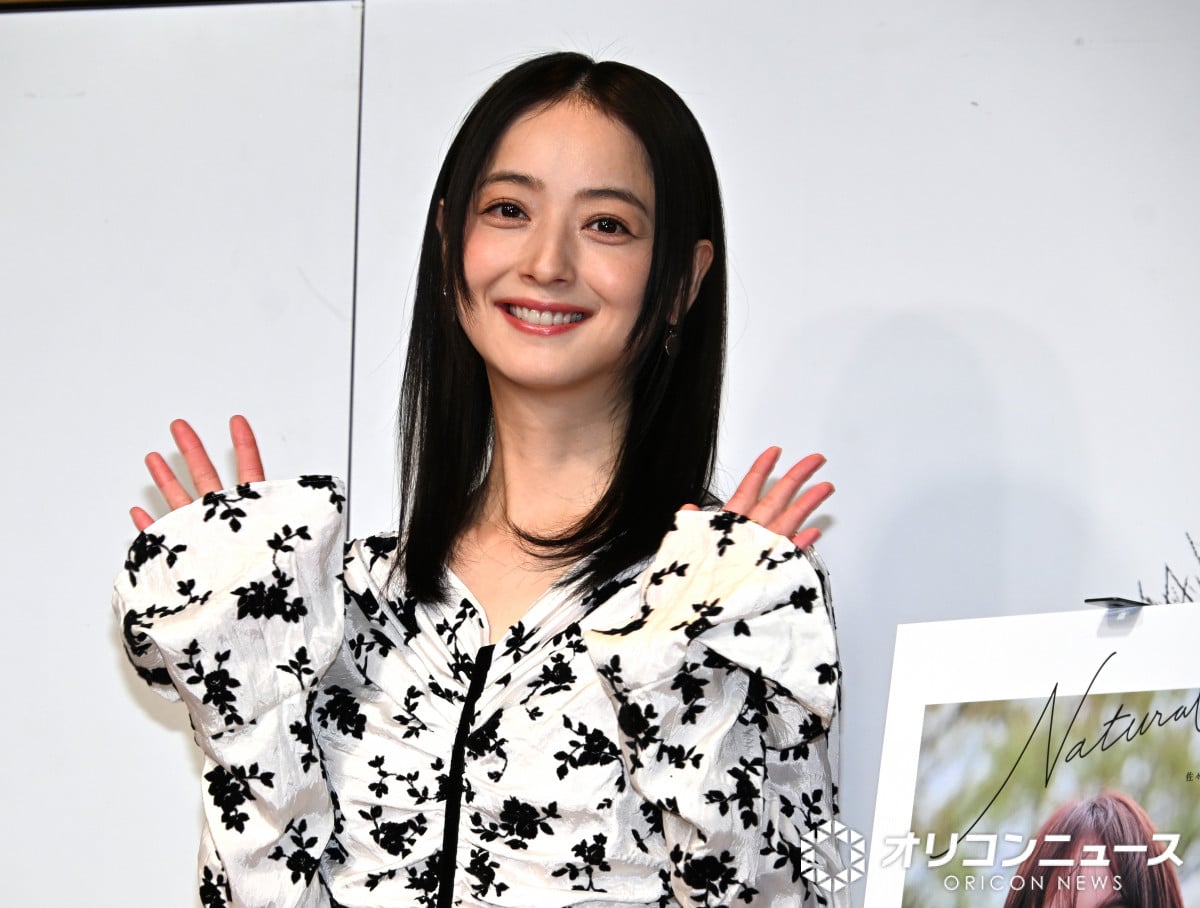 佐々木希、芸能生活20周年 振り返り「昔の私からすると奇跡」 初の