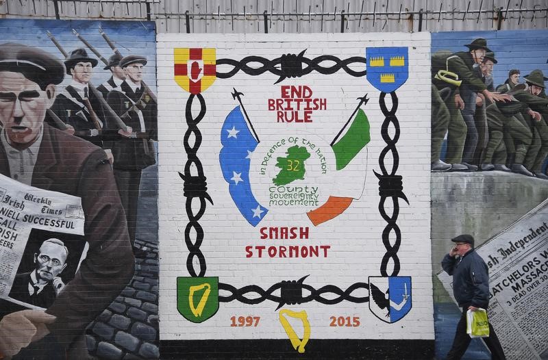 焦点 北アイルランド政局 英国の新たな 亀裂の種 に