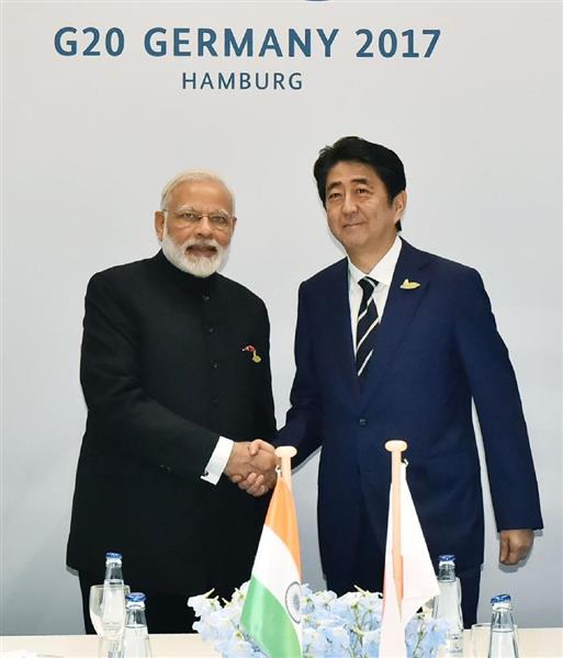 日印首脳会談　安倍晋三首相の９月訪印で調整　日米印の安保協力強化で一致