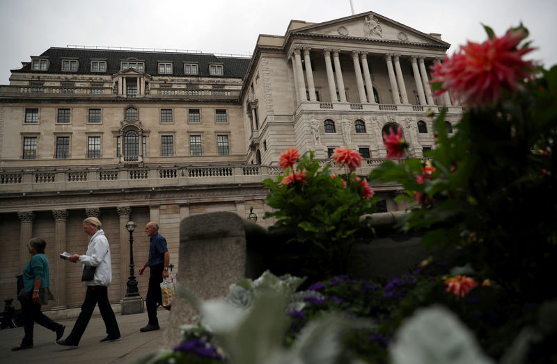 英中銀、景気・インフレ加速続けば「数カ月」内に利上げ