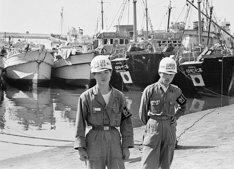死者は8人"竹島"を狙った韓国の漁船狩り - 約4000人が不法抑留された