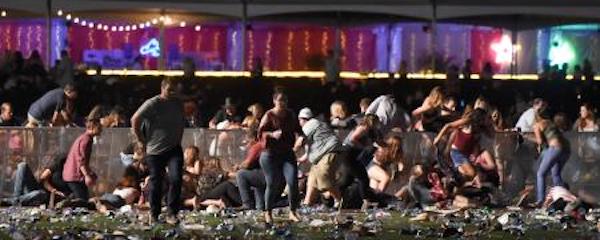 ラスベガスで銃乱射、50人死亡 200人以上負傷、容疑者殺害