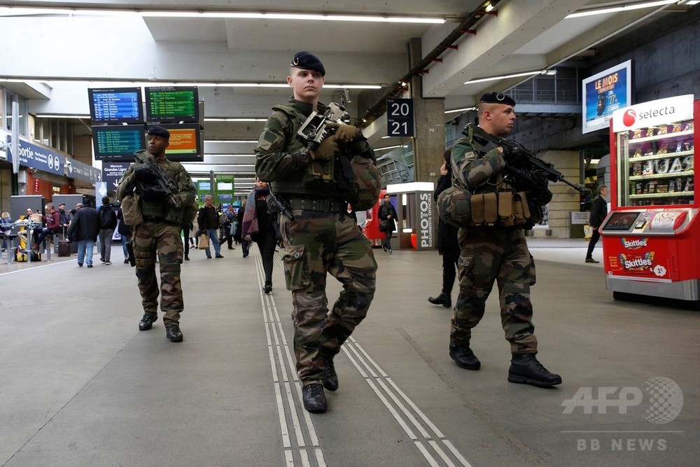 仏下院、新テロ対策法案を可決 非常事態宣言を一部恒久化
