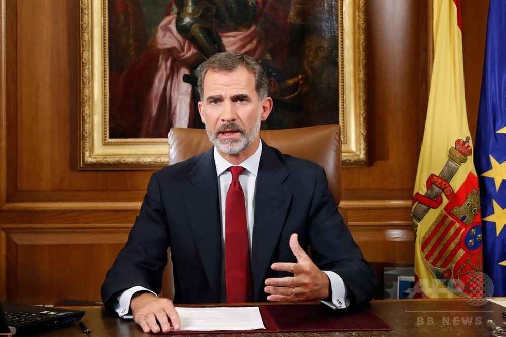 スペイン国王がテレビ演説、カタルーニャ自治州指導者らを厳しく非難
