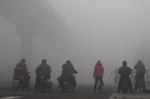 中国の大気汚染対策、今年の目標達成は困難＝環境保護相 - ロイター