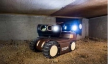 狭い場所を点検できるロボット「moogle evo」、大和ハウスが発売