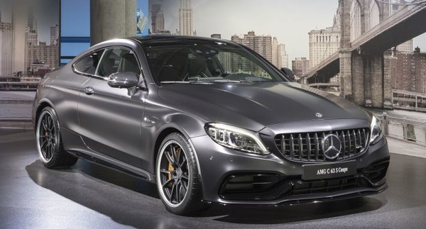 メルセデスamg C63クーペ 改良新型を発表 ニューヨークモーターショー18