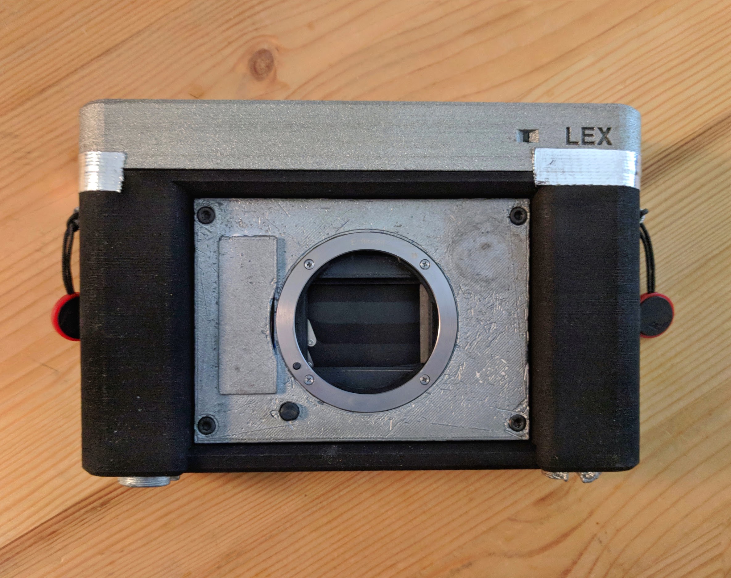 ソニーeマウント対応の35mmフィルムカメラを個人が開発 少量販売後 オープンソース化も計画中