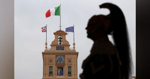 イタリア中銀総裁、信任失墜の「瀬戸際」を警告　政局混迷で