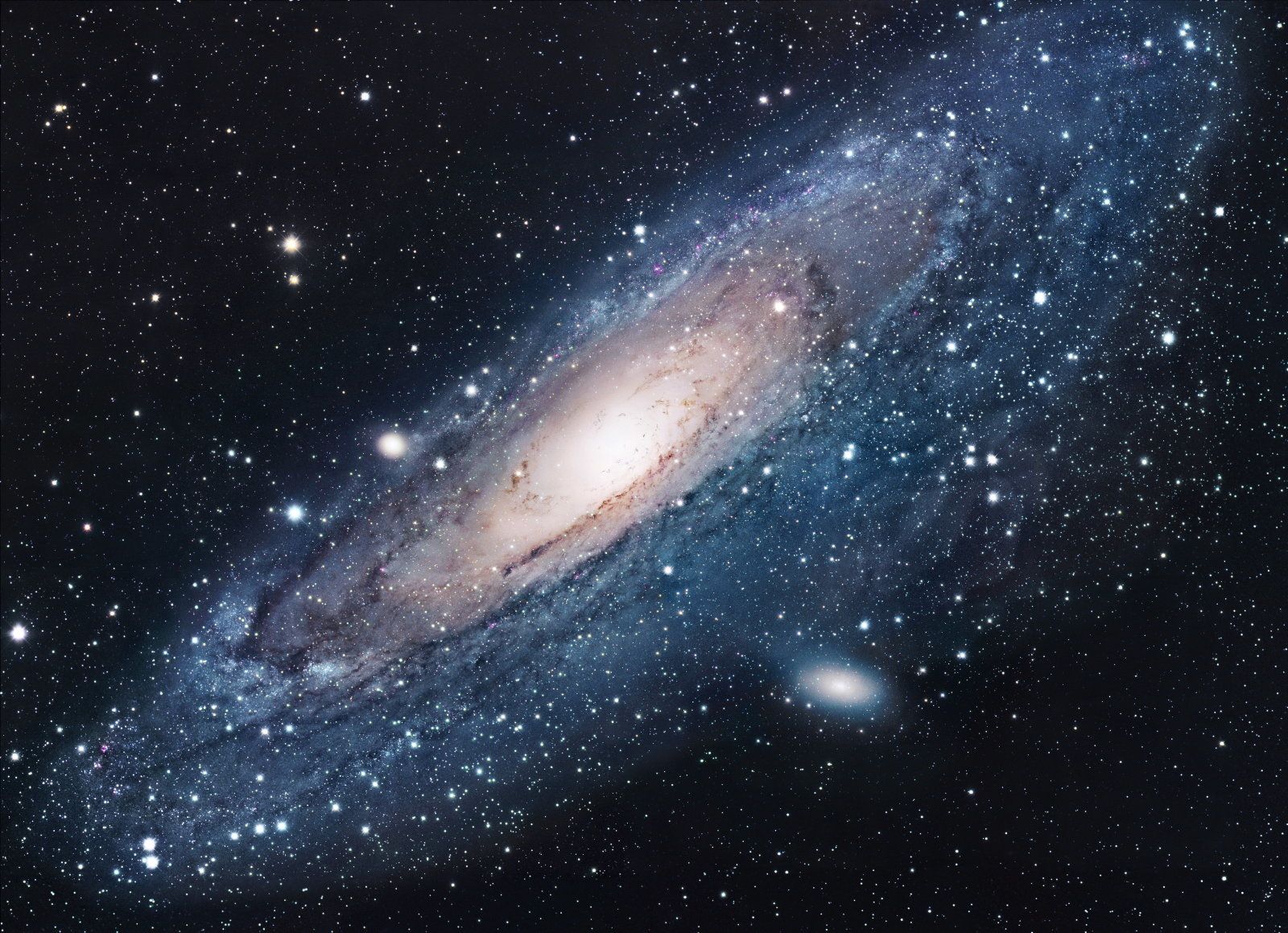 約億年前 アンドロメダは別の巨大銀河を飲み込んでいた いずれは天の川銀河もひとつに