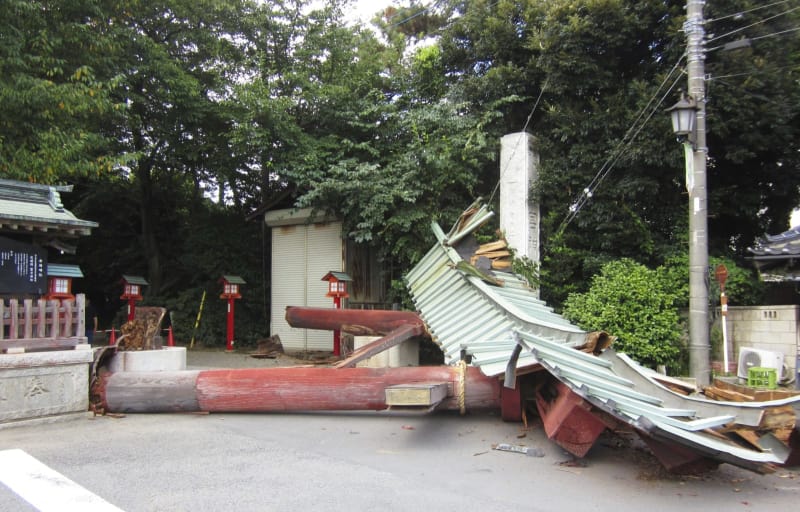 埼玉 アニメ聖地の鳥居倒壊 鷲宮神社 老朽化が原因