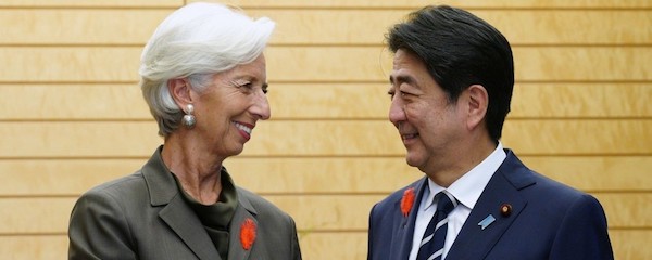 IMF専務理事、アベノミクスの見直しを要請