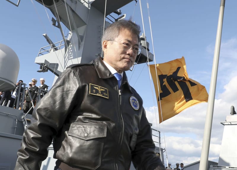 韓国海軍、反豊臣軍の英雄旗掲揚　政府抗議、国際観艦式で