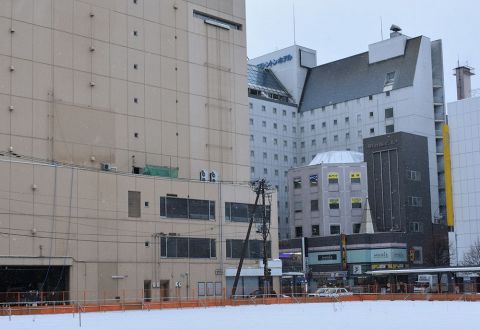 旧西武旭川ｂ館 解体作業始まる