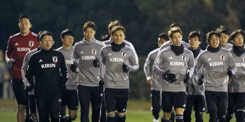 サッカー アジア杯へ合宿開始 日本代表2大会ぶり優勝狙う