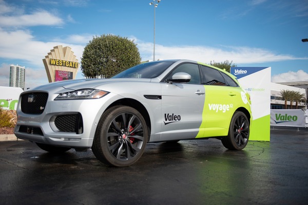 ヴァレオが最新の自動運転技術、VRで走行中の車内へ瞬間移動…CES 2019で発表予定