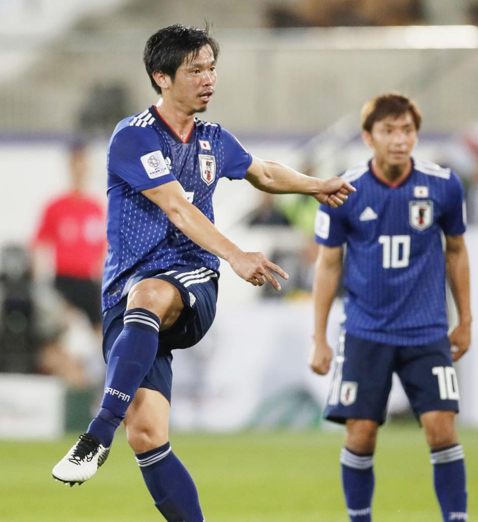 サッカー日本代表 ウズベキスタン戦速報 ５ 塩谷司が強烈な一撃 日本が逆転