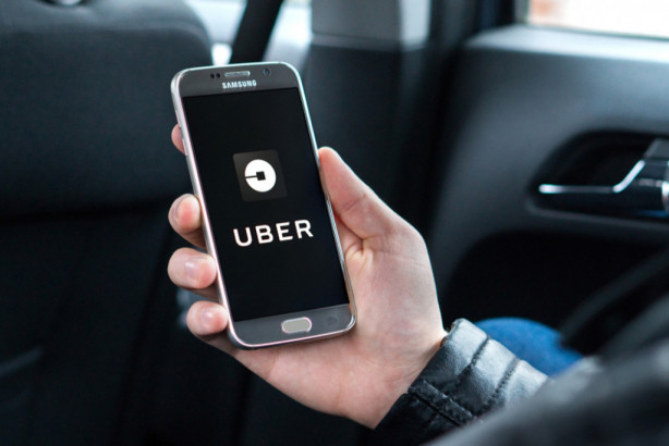 ウーバーが公共交通と連携、バスや鉄道チケット予約が可能に