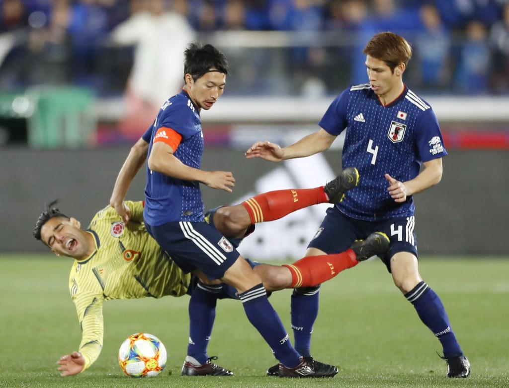 柴崎岳がキャプテンマーク サッカーコロンビア戦