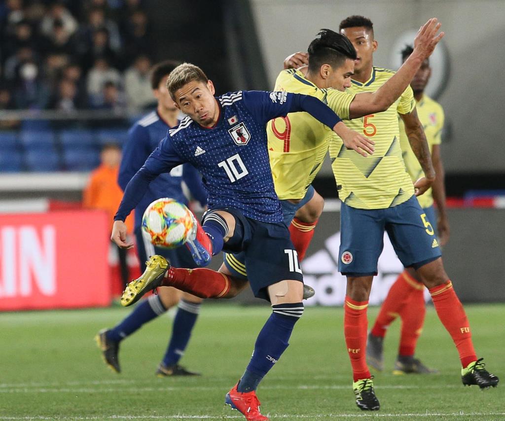 サッカー日本 コロンビア速報 ７ 香川真司 乾貴士 小林祐希を投入