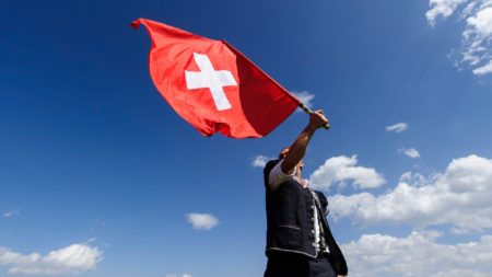 スイスに学ぶ「直接民主制」と「国民投票」の流儀 | 専門家がわかりやすく解説
