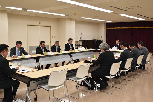 洋上風力発電促進へ　青森県内7市町が連絡会　