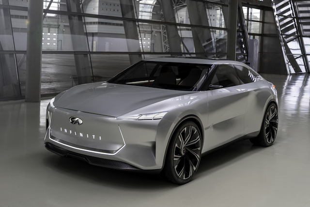 日産の高級車ブランド インフィニティが電動スポーツセダンのコンセプトモデルを公開
